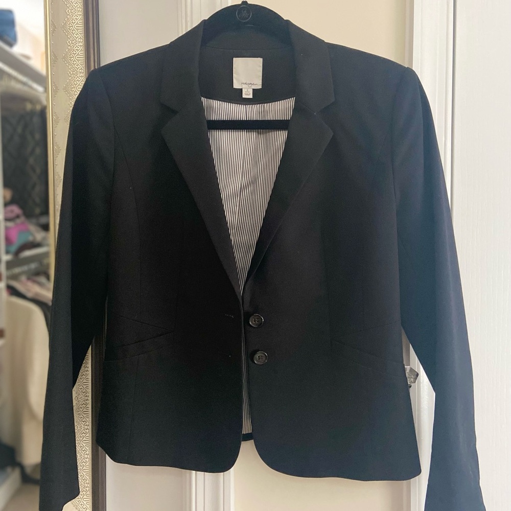 Size Small Petite black shirt blazer